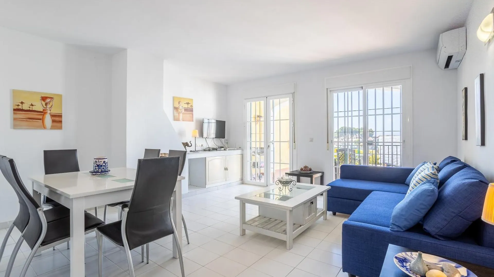 Casablanca 25 Holiday Rental Nerja Spanien